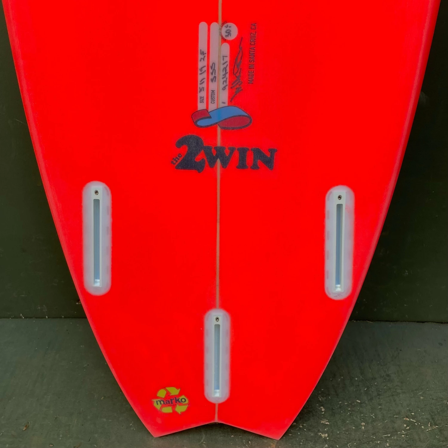 Stretch Surfboards - 5'11" 2Win Surfboard - Image 2